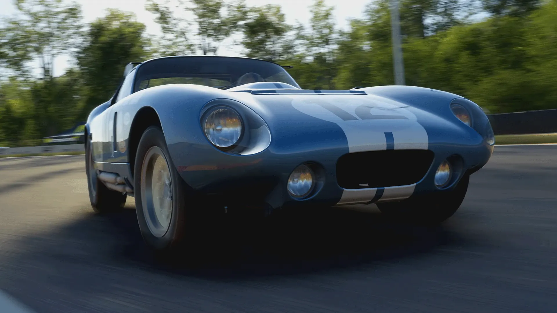 Project Motor Racing DLC добавляет 9 исторических автомобилей и новую трассу