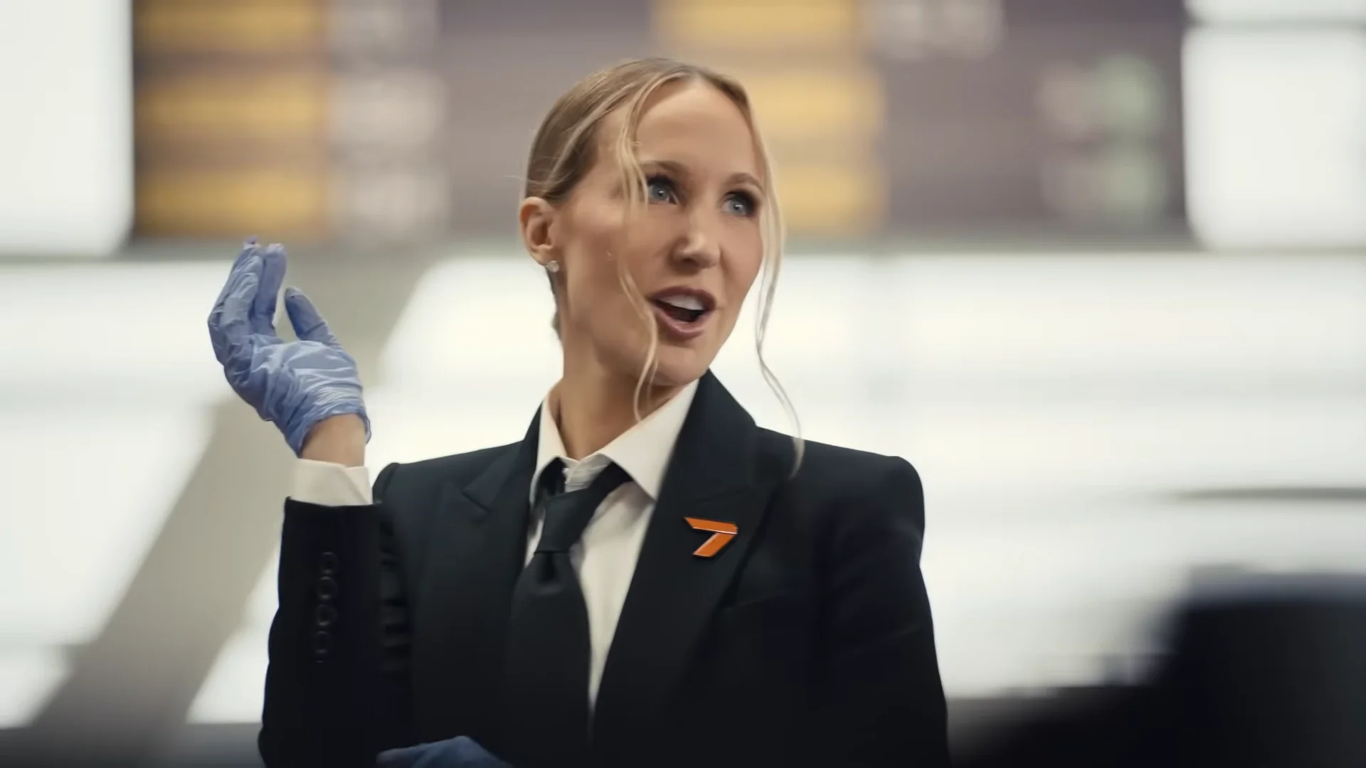 Великобритания запретила рекламу Call of Duty: Black Ops 7 с Никки Глейзер за обесценивание сексуального насилия